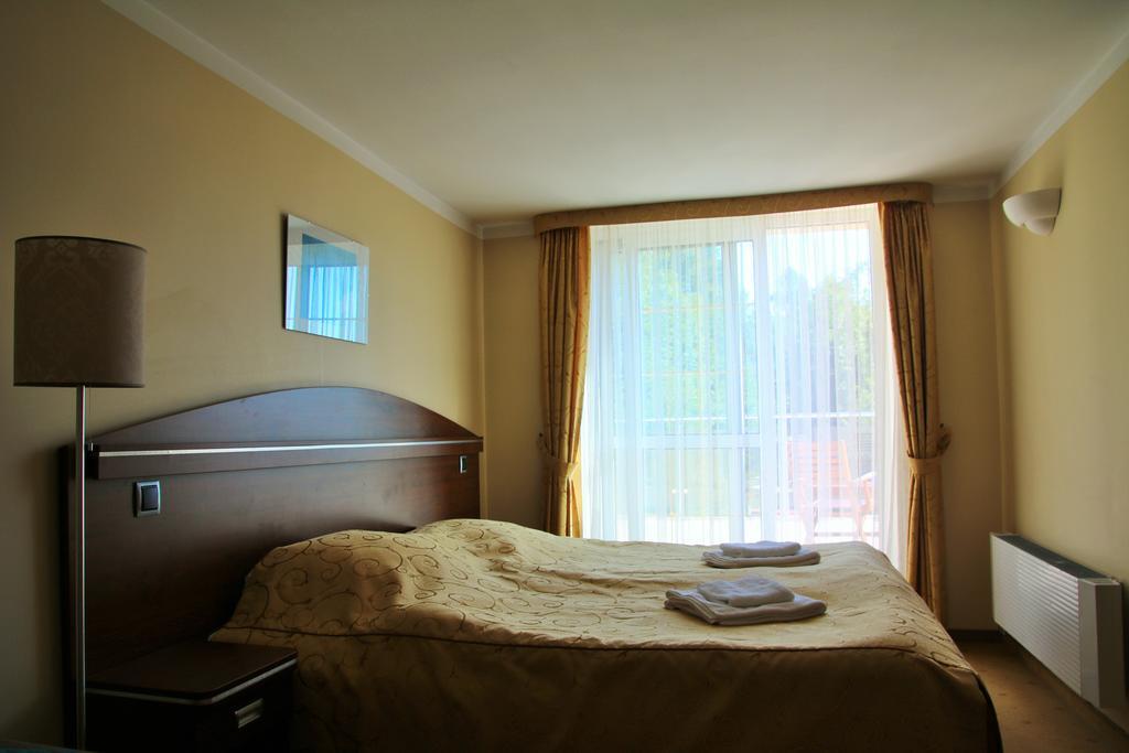 Willa Pod Skrzydlami Hotel เมียดซิบรอดจิ บิอัลสแก ภายนอก รูปภาพ
